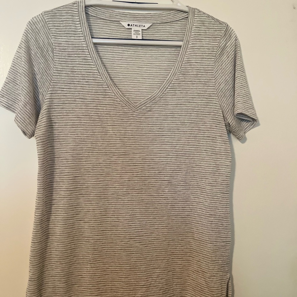 Athleta Gray Striped Women's Top. Gap